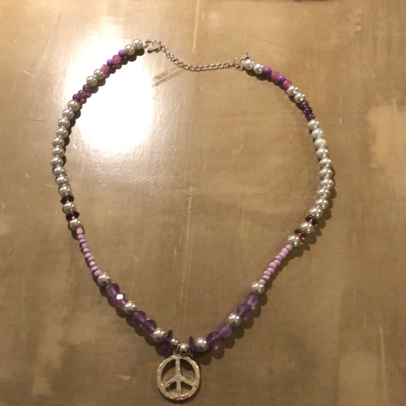 Homemade necklace with charm and clasp - Picture 1 of 3